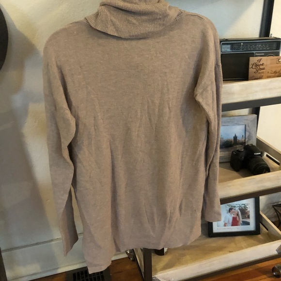 Tan cowl neck sweater - Picture 4 of 5